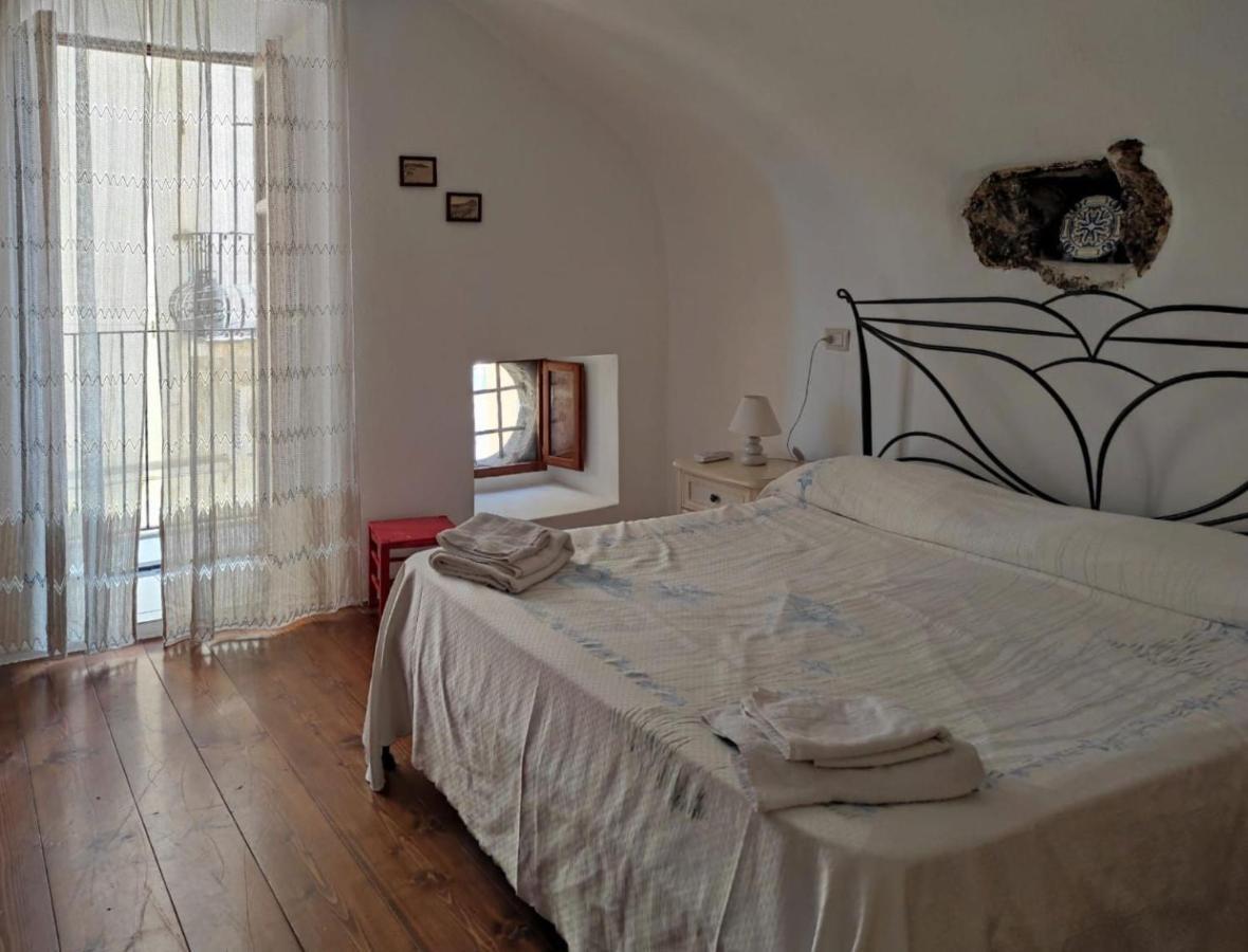 Casa Vacanza U Curtigghiu Lípara Exterior foto