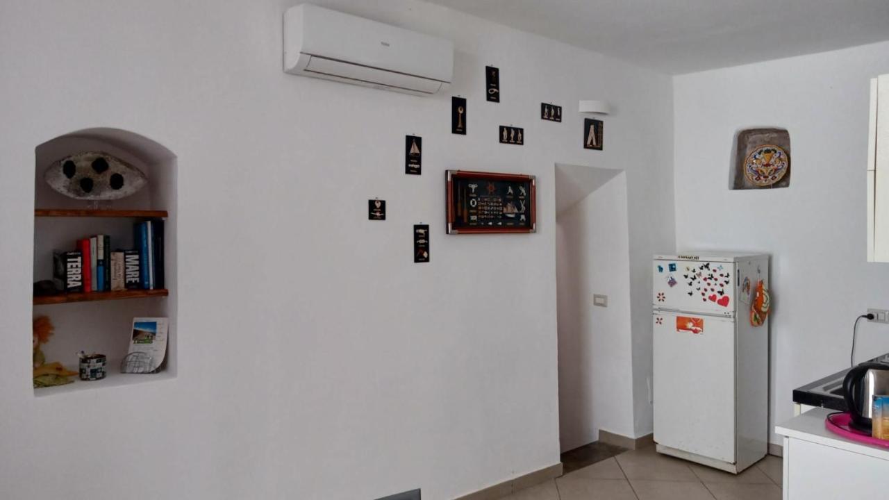 Casa Vacanza U Curtigghiu Lípara Exterior foto