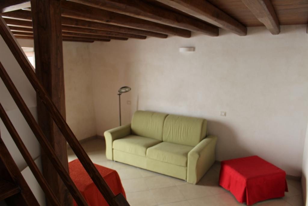 Casa Vacanza U Curtigghiu Lípara Exterior foto